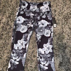 Flower cropped leggings